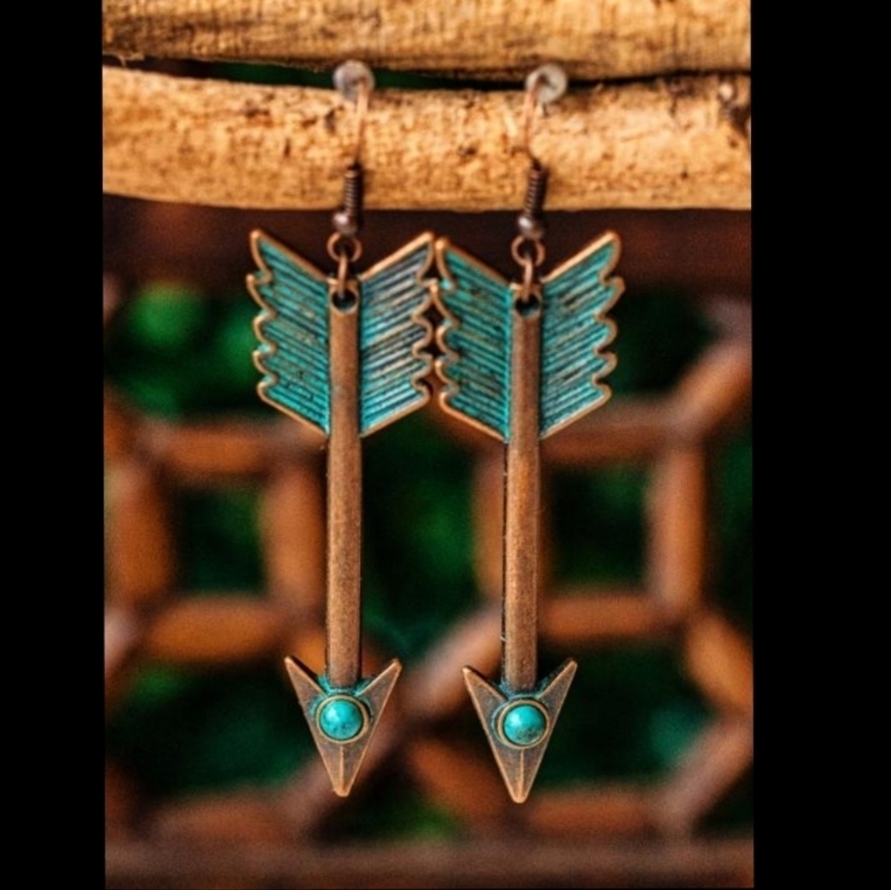 Turquoise Patina, Turquoise Bead Copper Arrow Earrings - Picture 5 of 6